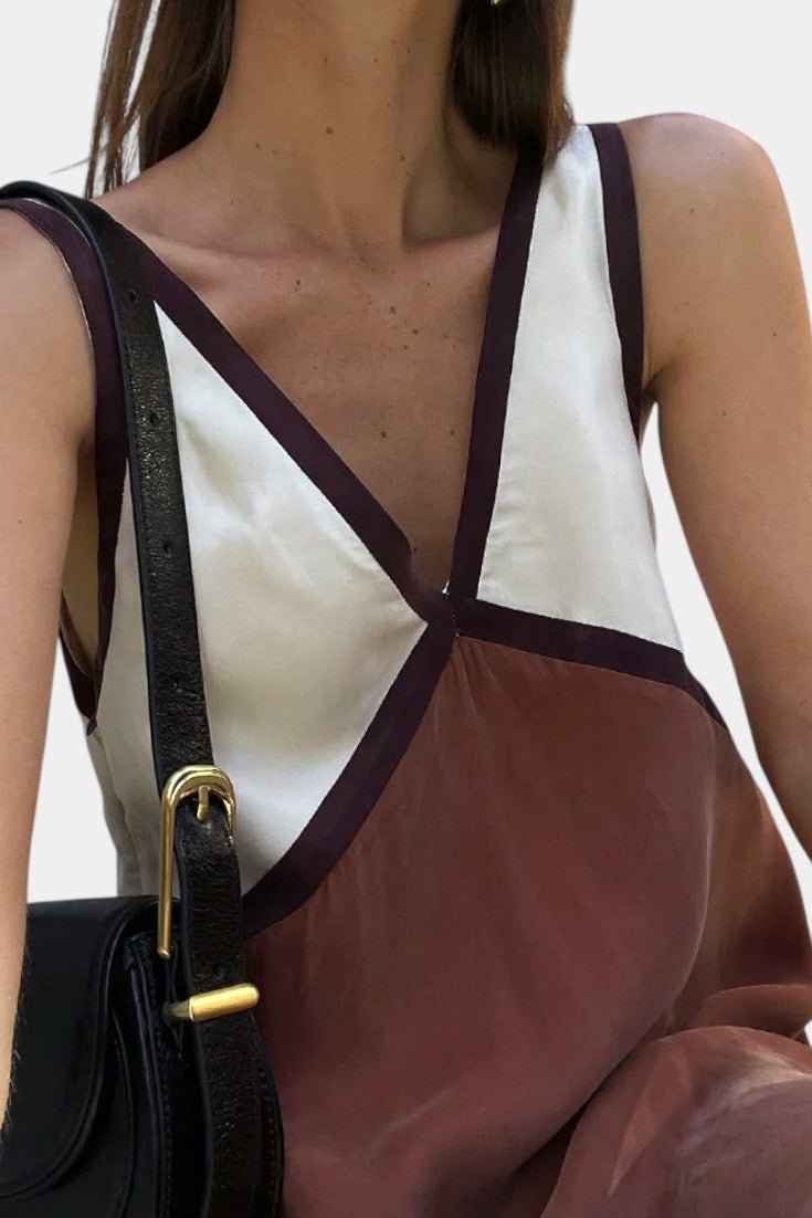 Diamond | Lightweight V - Neck Maxi Dress - Lora Toronto