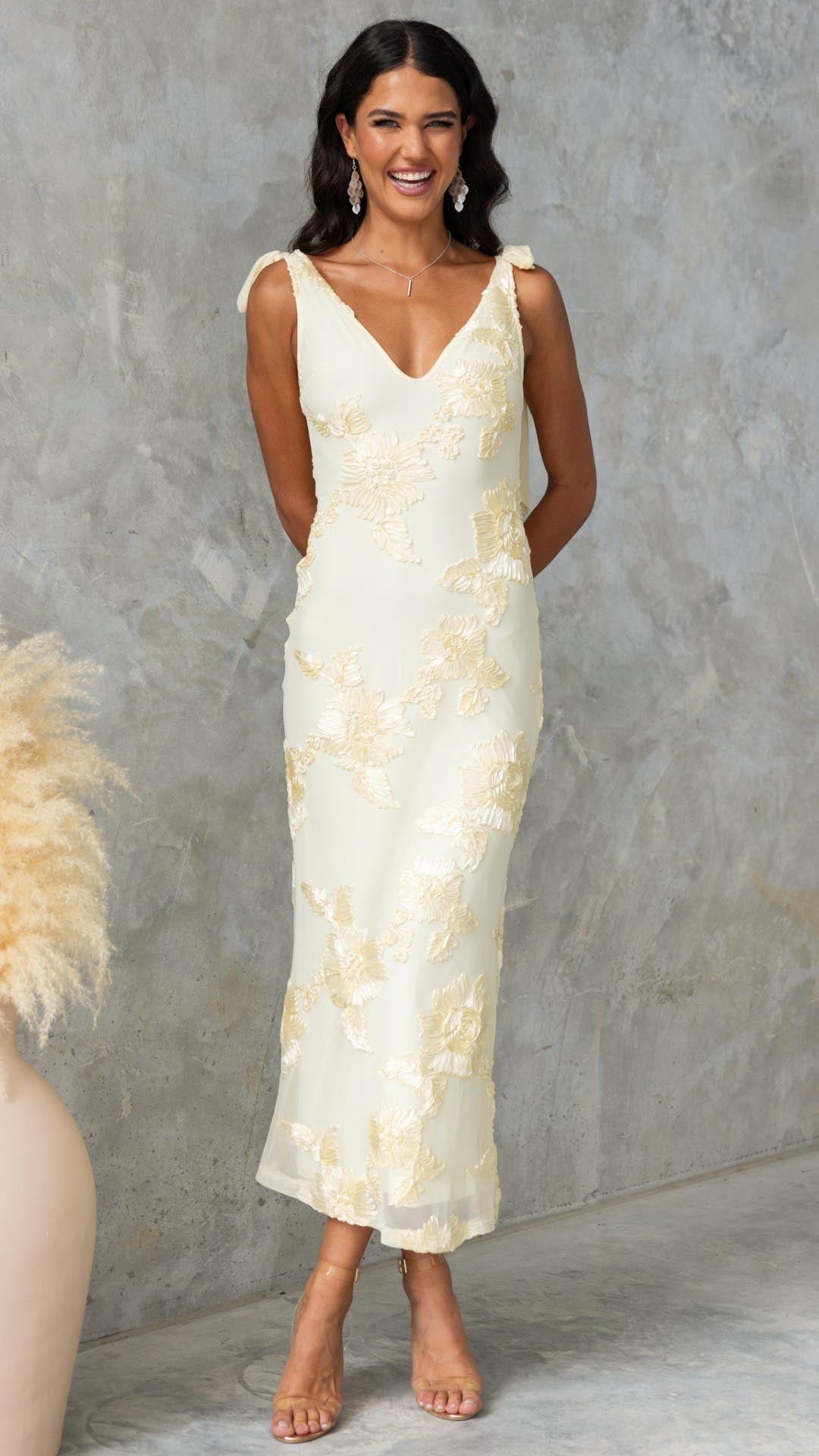 Lily | Embroidered Floral Mesh Maxi Dress - Lora Toronto
