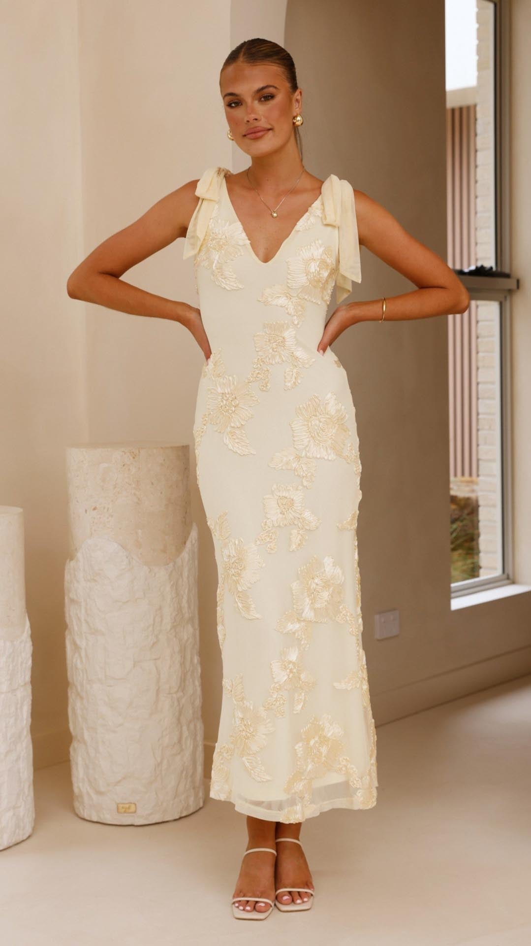 Lily | Embroidered Floral Mesh Maxi Dress - Lora Toronto