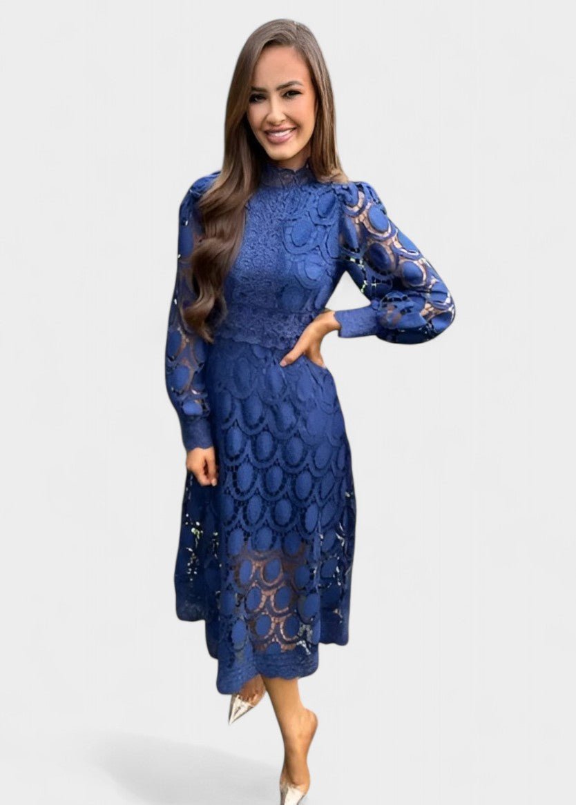 Lily | Flattering Maxi Dress - Lora Toronto