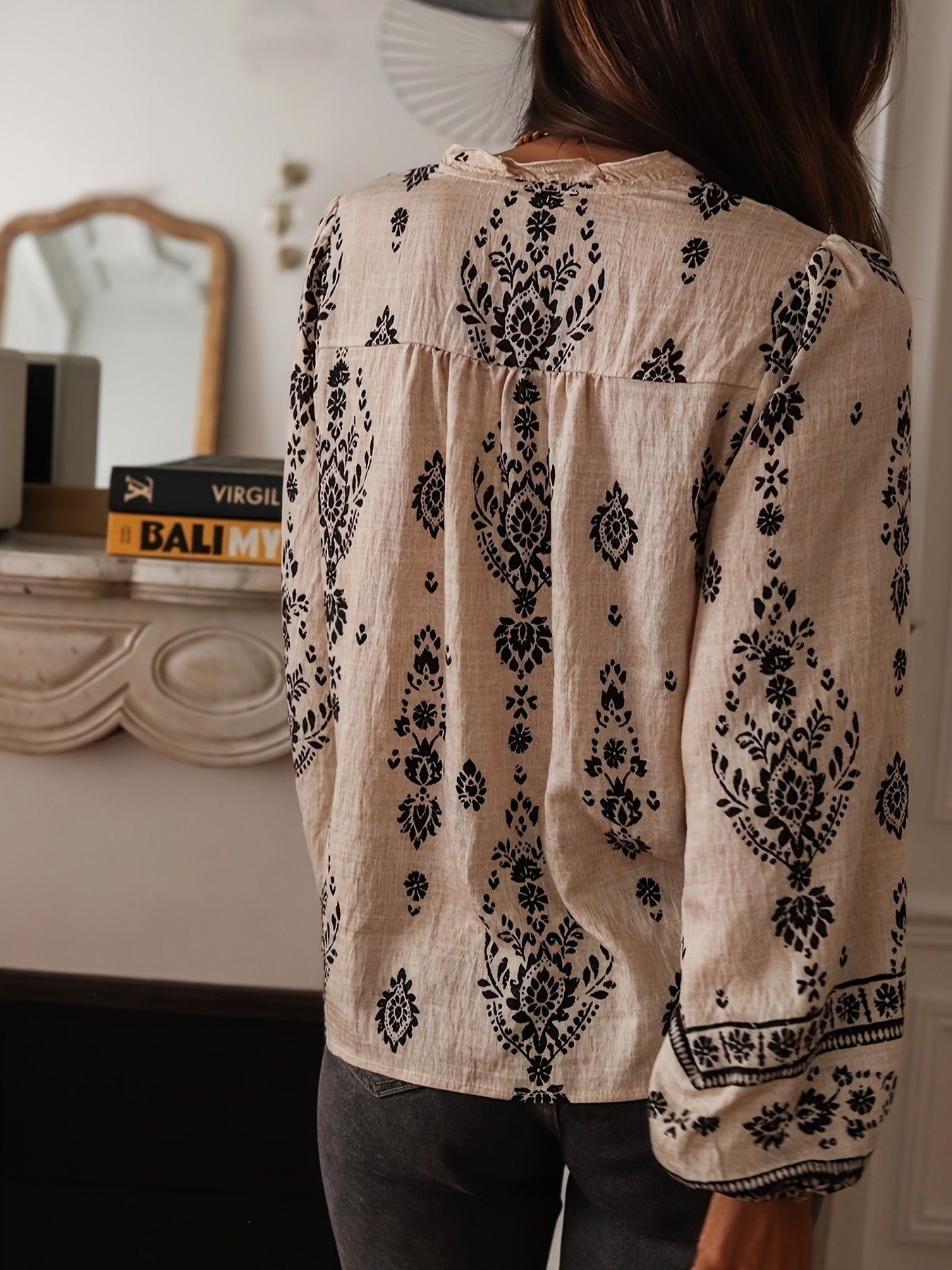Chic Lantern Sleeve Blouse Top